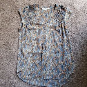 Danielle rainn cap sleeve blouse sz small feather